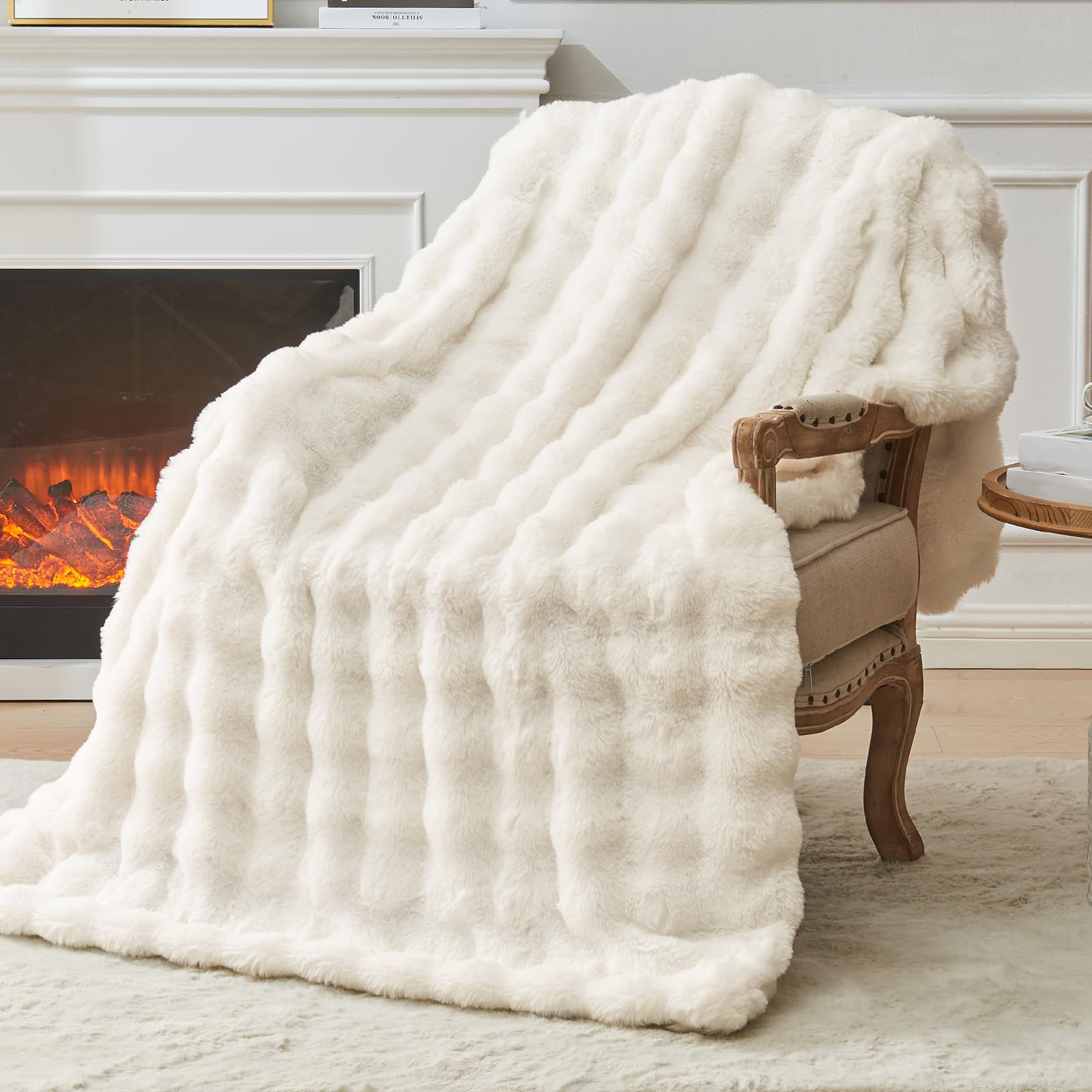 EMME Faux Rabbit Fur Throw for Sofa，Luxury Bubble Blanket for Bed 150 x 200
