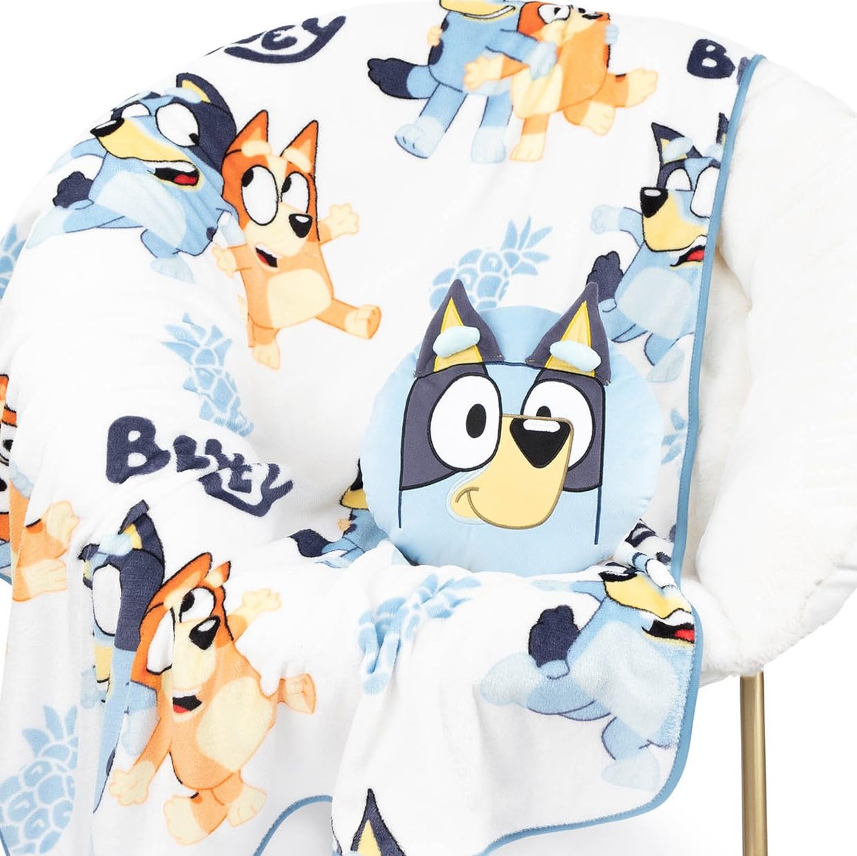 Bluey & Bingo Nogginz Set - 40 x 50 Inch Lightweight Travel Throw Blanket & Pill