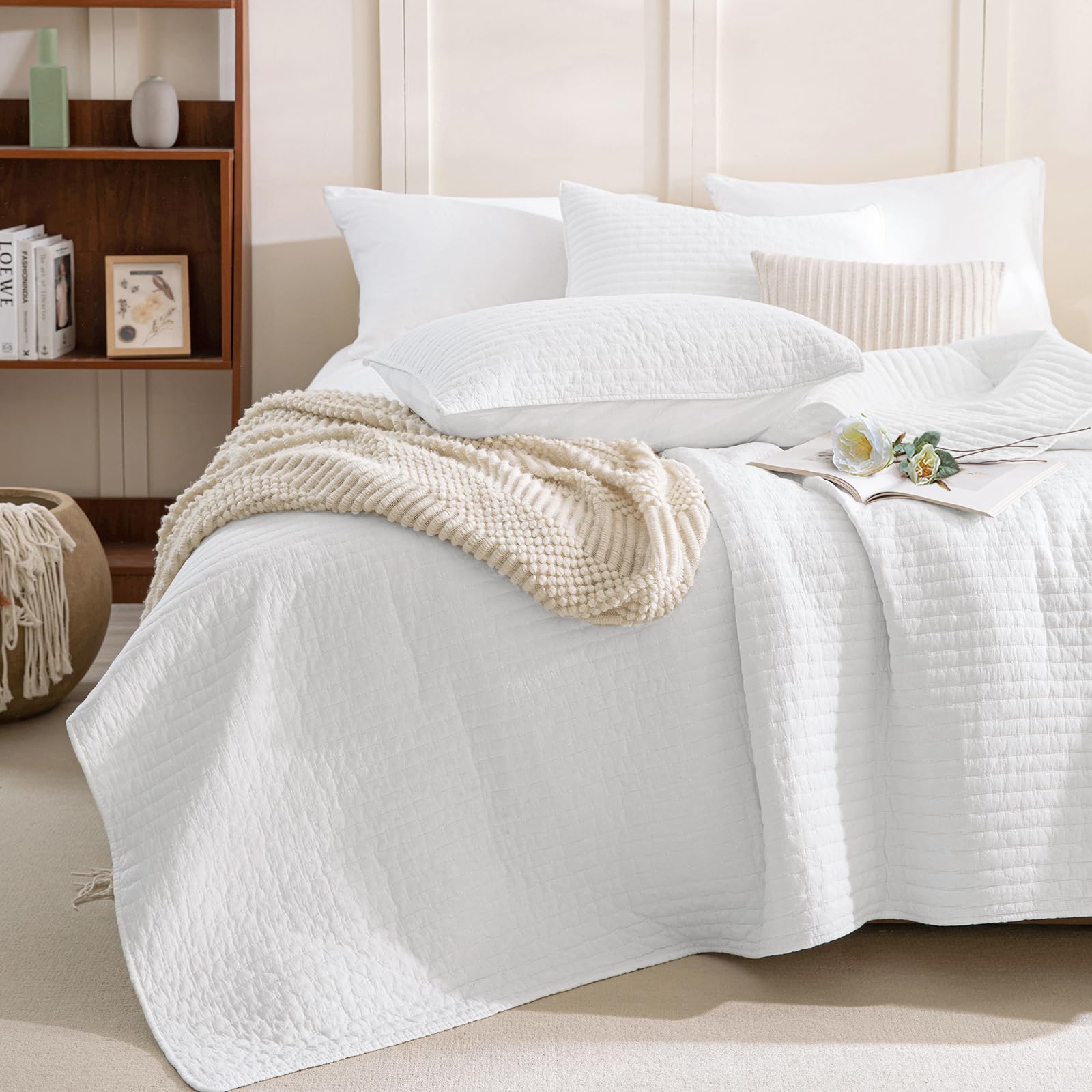 Masaca Oversized King Bedspread 128"x120",White Oversized King Quilt Bedding Set