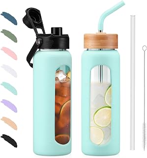 BLUEGO 700ml Glaswasserflasche mit Strohhalm und 2 Deckeln Kaffeetasse aus Glas mit Zeitmarkierung und Silikonschutz Glasbecher für Getränke Soda Cola BPA-frei, Dunkelblau