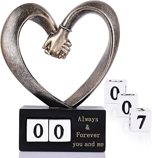 DOVDOV Hand Holding Heart Statue Heart Hand Decor His and Hers Wedding Gift for New Couple Bronze Decor Office Coffee Table Bookshelf