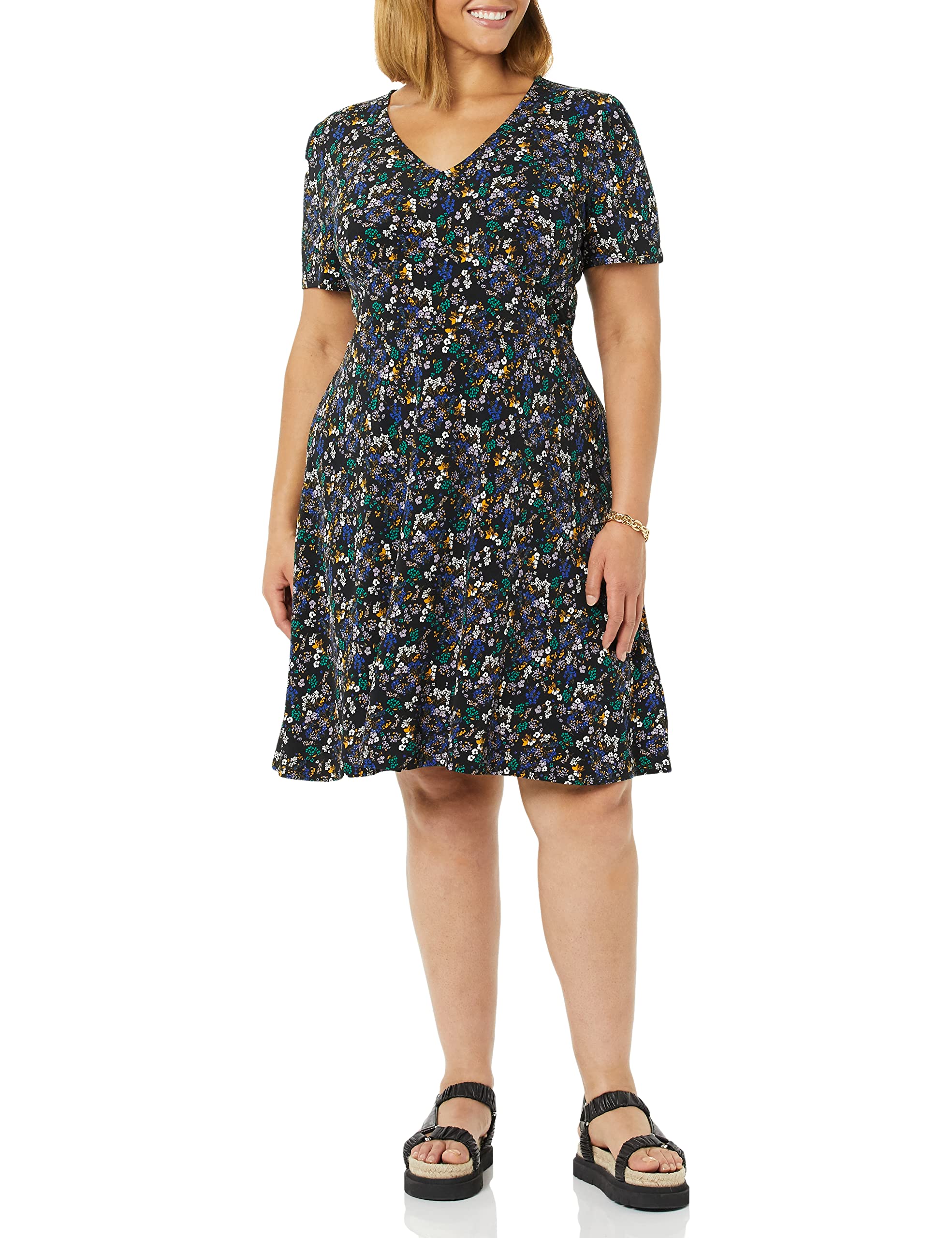 Amazon Essentials Women's Short-Sleeve V-Neck Fit and Flare Floral Jersey Dress