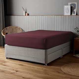 Silentnight Supersoft Fitted Sheet - Cosy & Comfortable Delicate Touch - Luxurious Easy Care Microfibre with Elasticated Corners - Stylish & Modern Mattress Fitted Sheet, King Bed, Berry