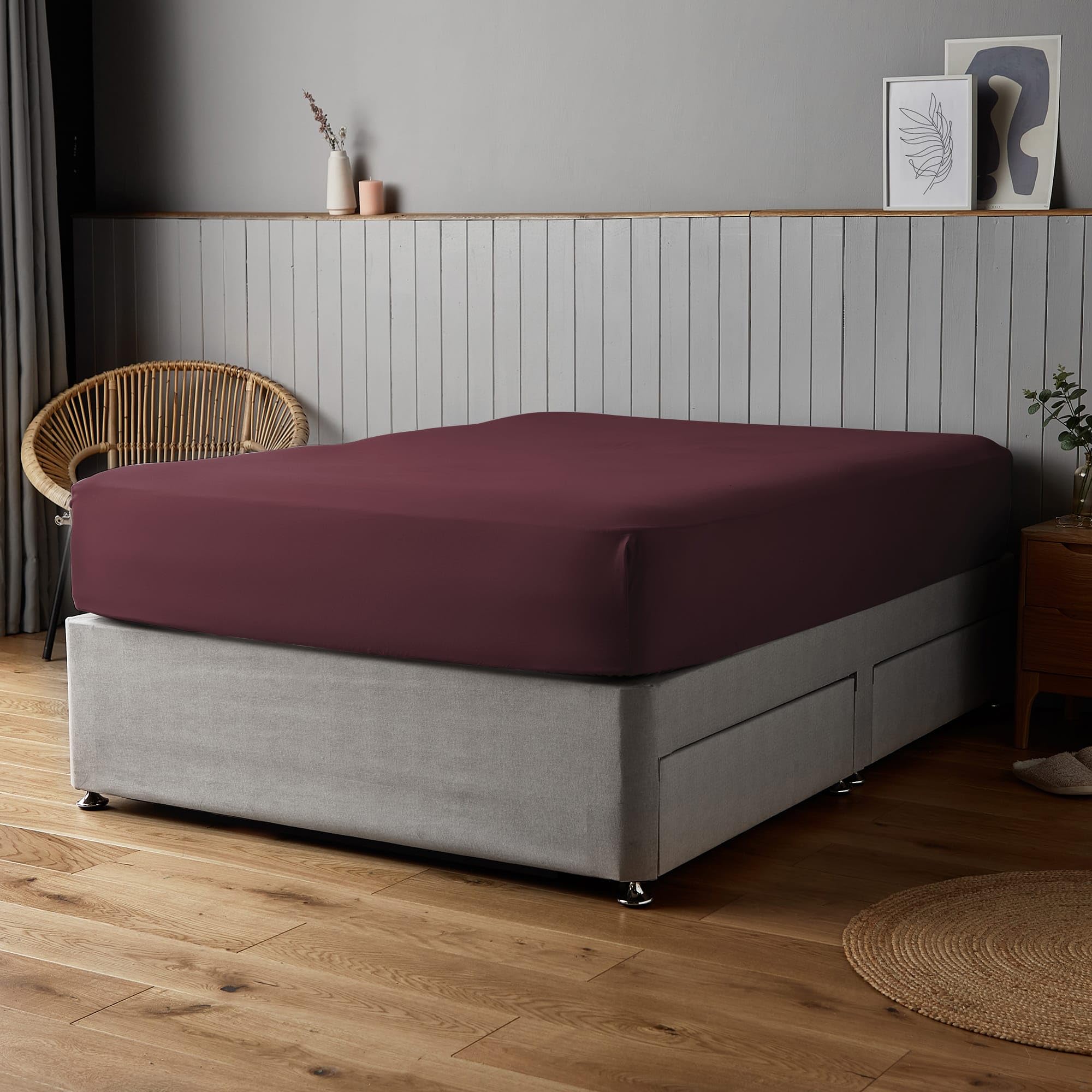 Silentnight Supersoft Fitted Sheet - Cosy & Comfortable Delicate Touch - Luxurio