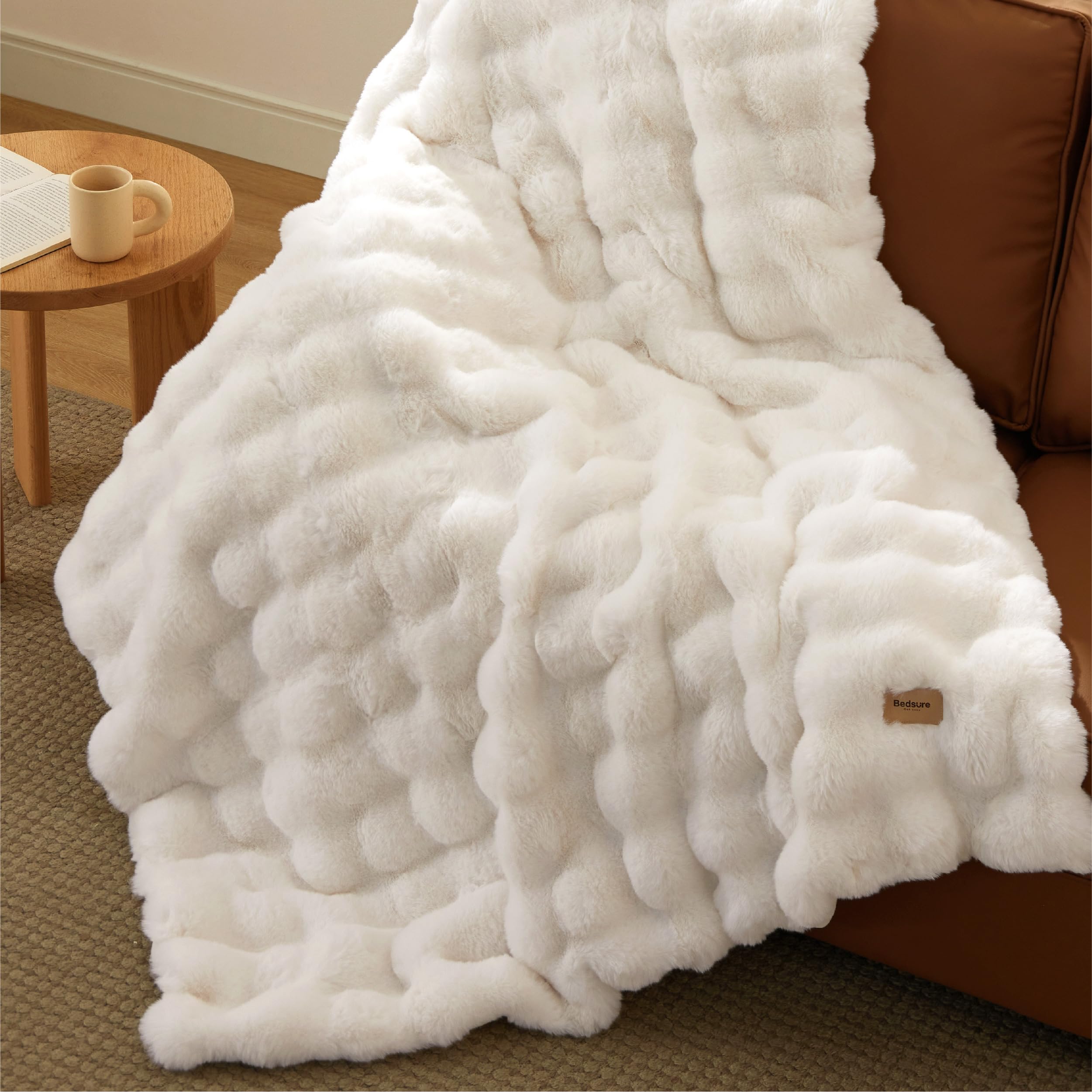 Bedsure Faux Fur Throw XL Blanket - Fluffy Soft Bubble Blanket for Couch, Faux F
