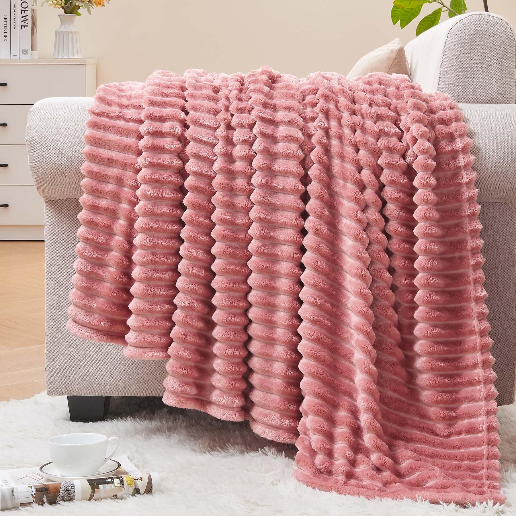 BEDELITE 3D Ribbed Jacquard Pink Fleece Throw Blanket for Couch, 50x60 Inch | So