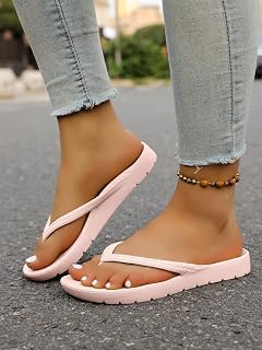 Women Flip Flops with Arch Support, Lightweight Flip Flops Non-Slip Pool Sandals and Shower Shoes