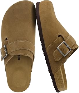 CUSHIONAIRE Hugo Sabots en daim véritable pour homme – Chaussures confortables à enfiler avec boucle réglable, bout fermé pour homme