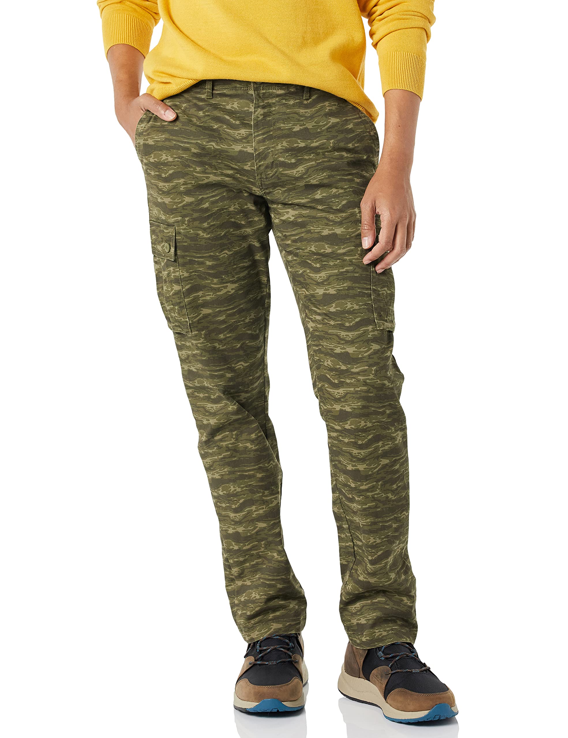 Amazon Essentials Men's Straight-Fit Breathable Stretch Cargo Pants (Available i