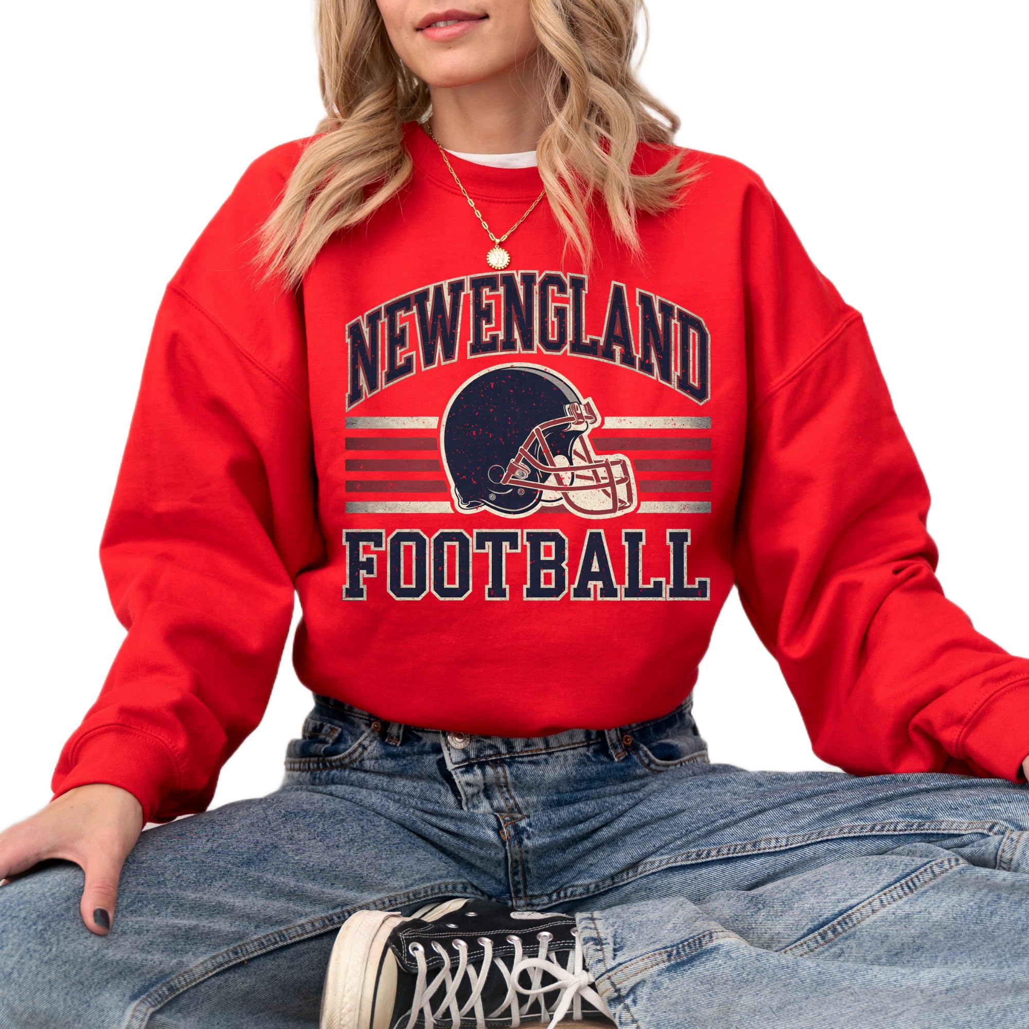 Distressed New England Football Vintage Style Crewneck Sweatshirt for Women Men 