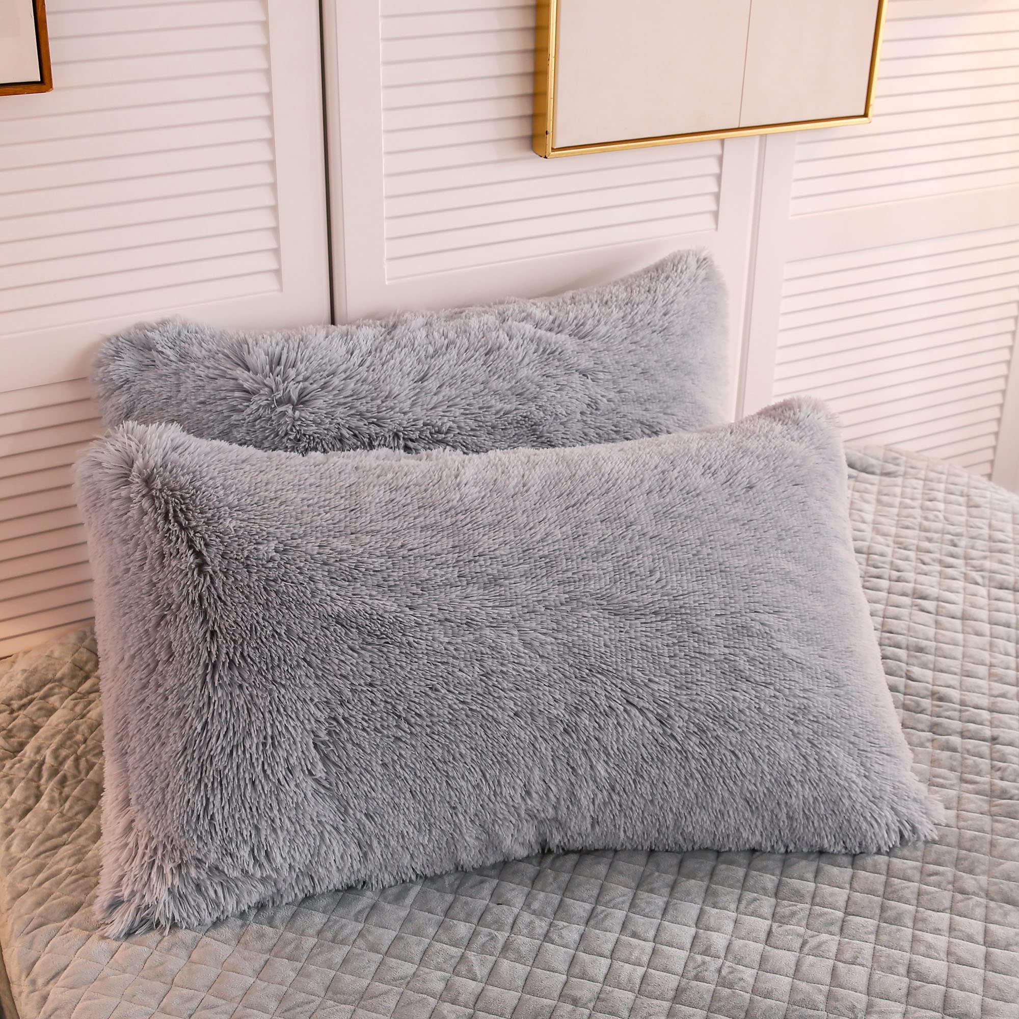 LIFEREVO 2 Pack Fluffy Faux Fur King Pillow Cases with Zipper, Gray