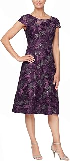 Alex Evenings Women's V-Neck Knee-Length Sheath Dress, Petite and Regular Size