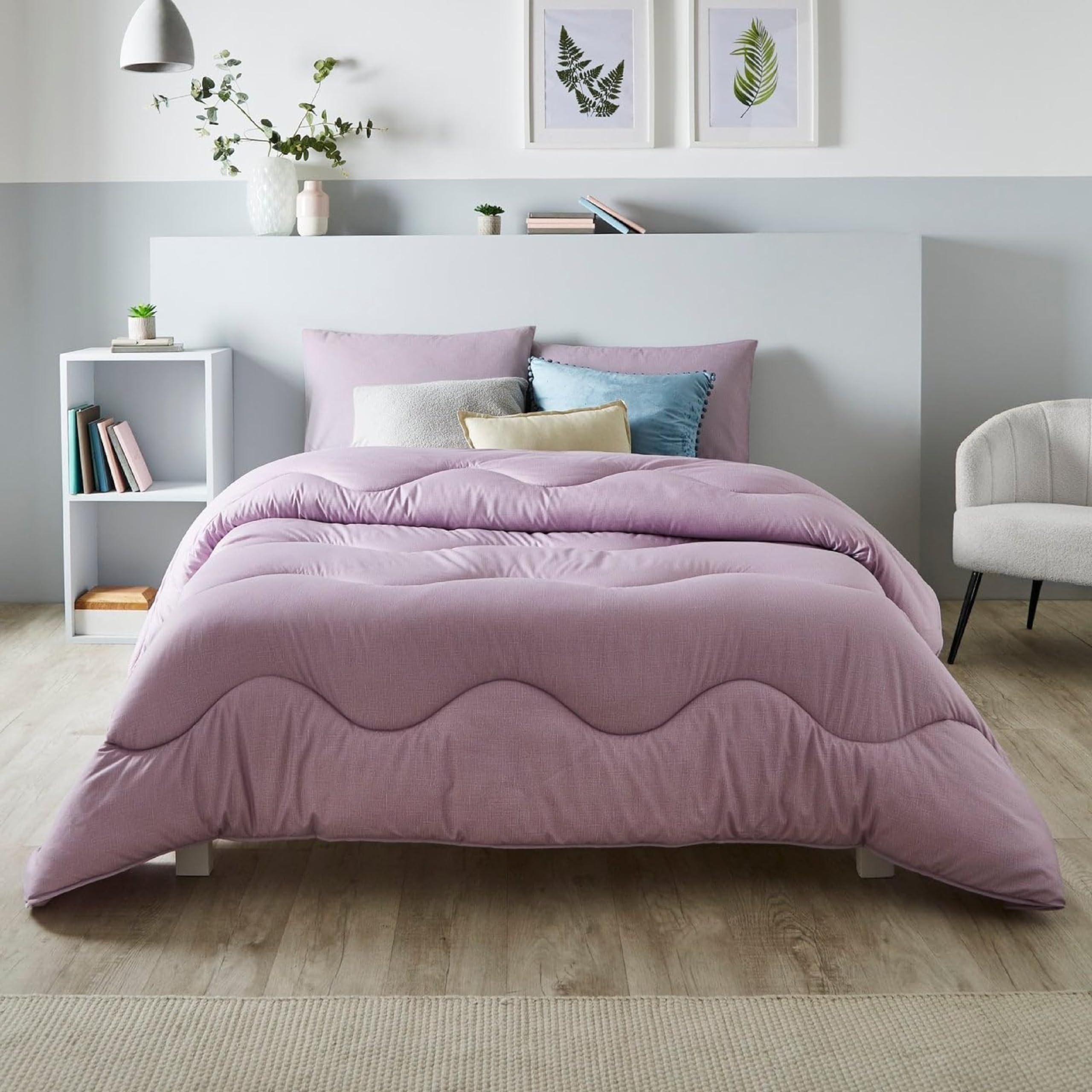 Night Lark Coverless Duvet King Size 10.5 Tog - Linen Collection - Lilac Bloom. 