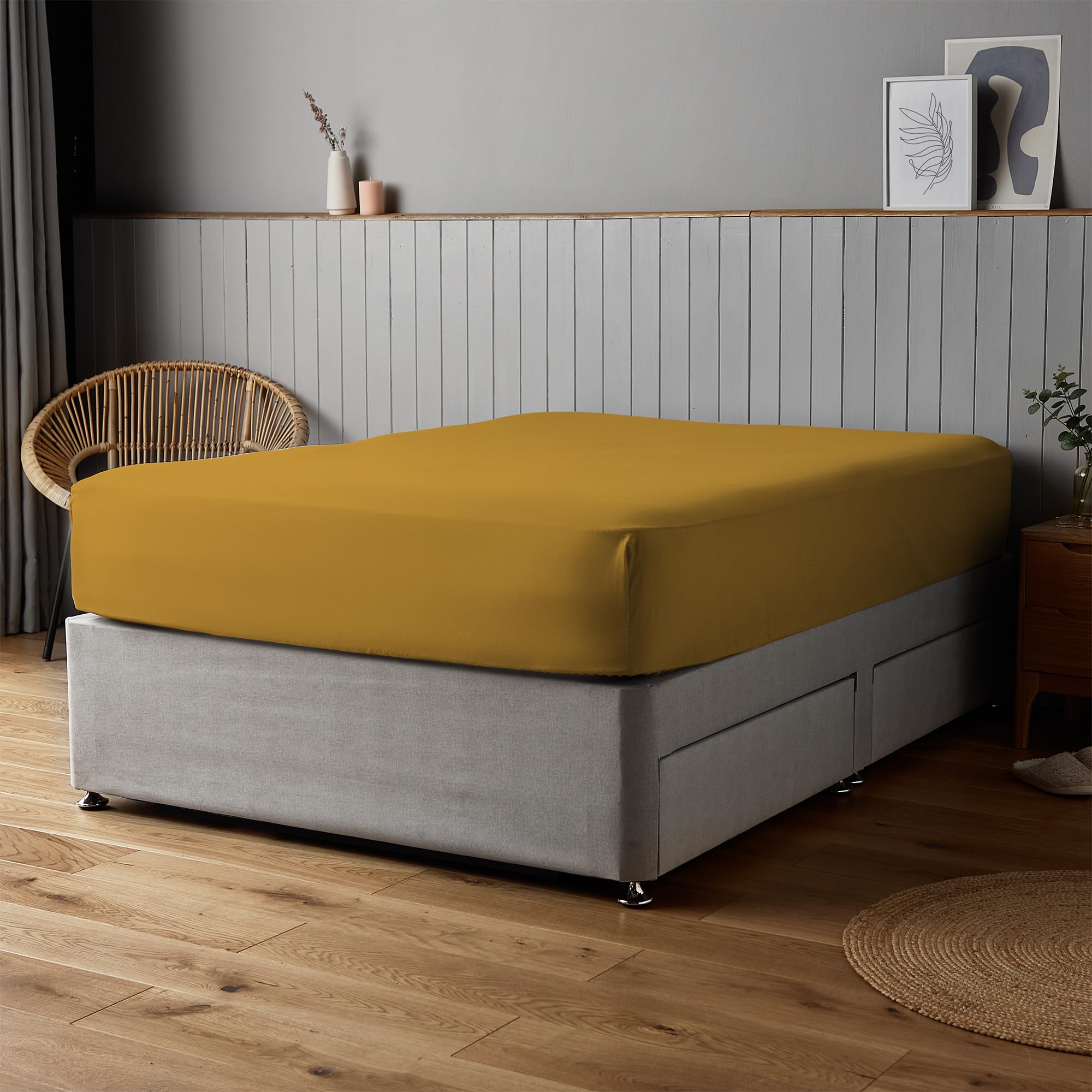 Silentnight Supersoft Fitted Sheet - Cosy & Comfortable Delicate Touch - Luxurio