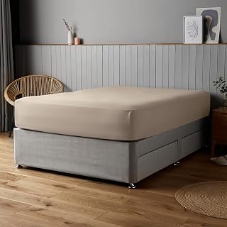 Silentnight Supersoft Fitted Sheet - Cosy & Comfortable Delicate Touch - Luxurious Easy Care Microfibre with Elasticated Corners - Stylish & Modern Mattress Fitted Sheet, Double Bed, Natural