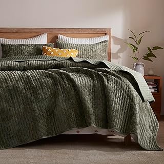 LEAONME Velvet Quilt King Size 98''x106'', Lightweight Olive Green Velvet Comforter Set with 2 Matching Shams, Soft Cross Stitch Bedspread Coverlet Bedding Set for All Season