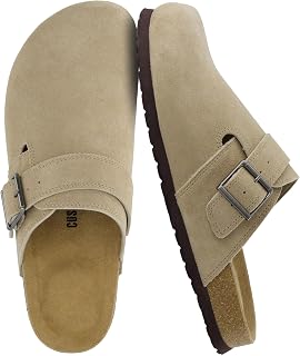 CUSHIONAIRE Hugo - Zoccoli da uomo in vera pelle scamosciata, comodi slip on con fibbia regolabile, punta chiusa da uomo
