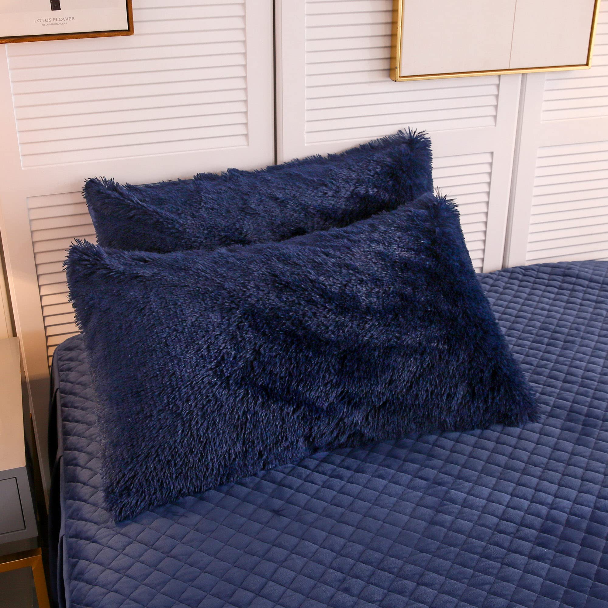 LIFEREVO 2 Pack Fluffy Faux Fur King Pillow Cases with Zipper, Navy Blue