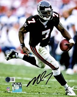 Michael Vick Autographed 8x10 Photo Football Beckett BAS Witness Stock #243620