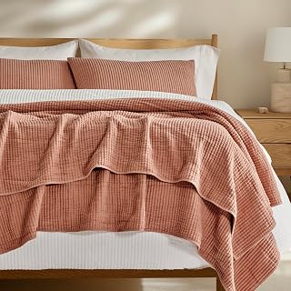 EverGrace Cotton Ribbed Matelassé Coverlet Set, King Size, Clay | Soft Lightweight Bedspread, 3 Pieces, Breathable Cozy Oversized Quilted Bedding Set for All Seasons, with 2 Pillow Shams