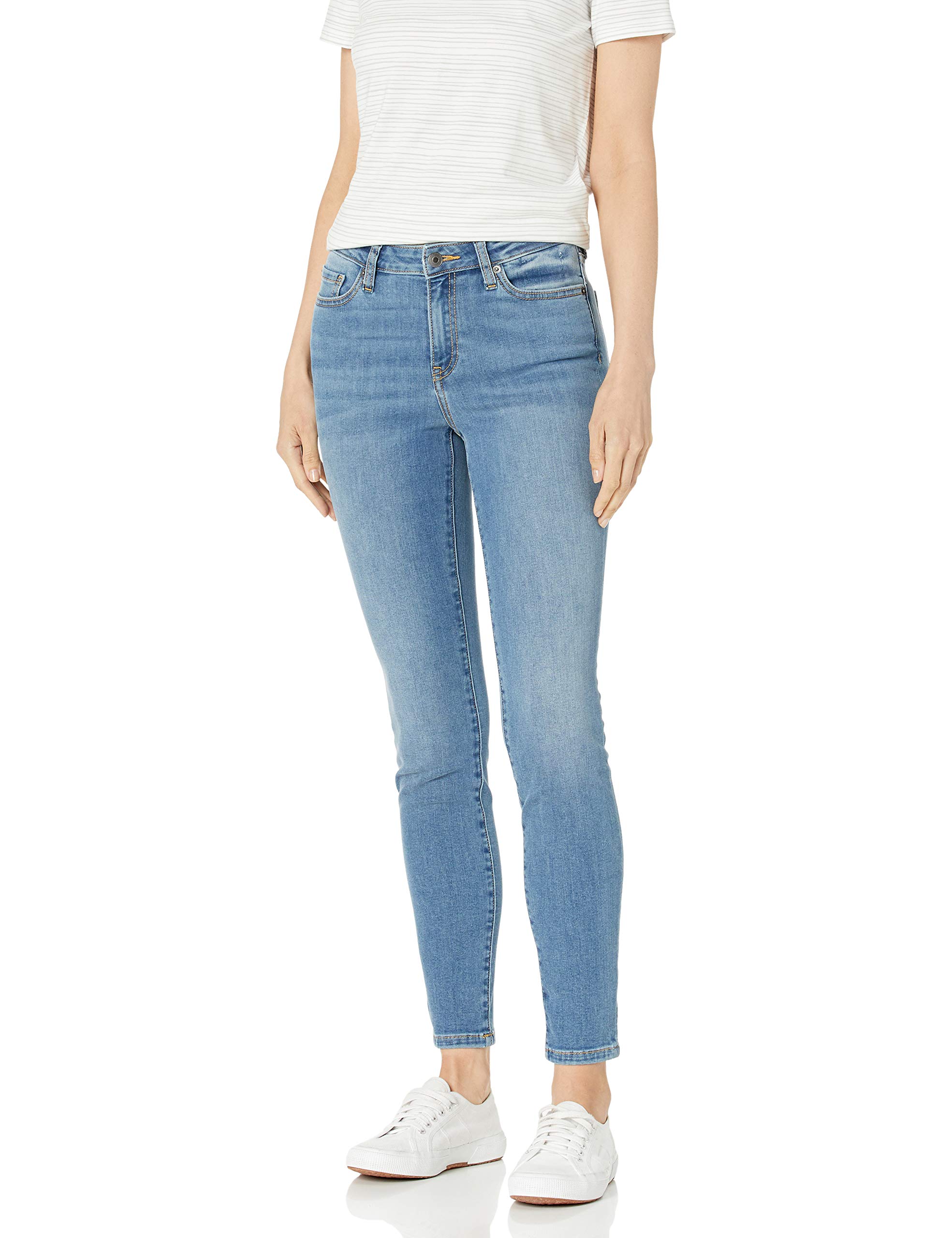 Amazon Essentials Women's Standard New Skinny Jean
