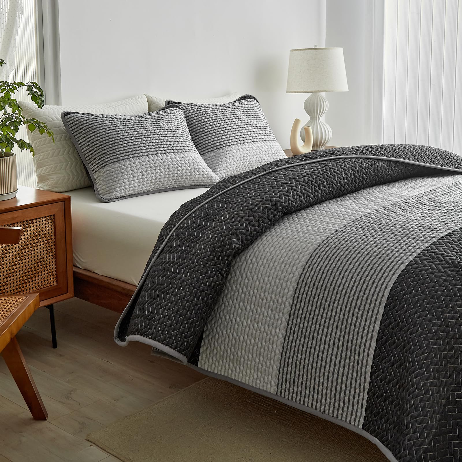 Flysheep Boho Striped Quilt Set King Size, 3 Pcs Grey and White Reversible Bedsp