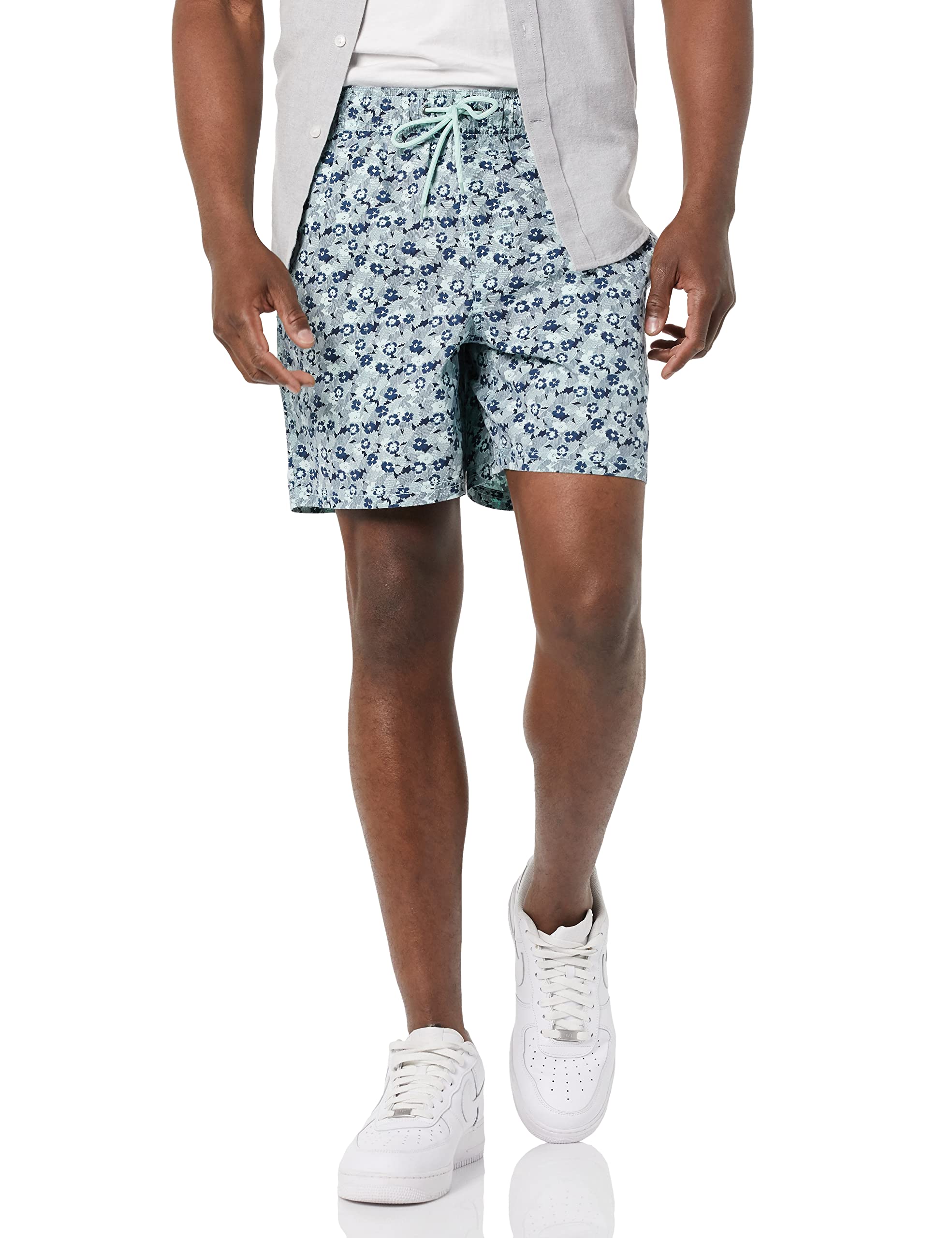 Amazon Essentials Men's 6" Inseam Regular Fit Drawstring Shorts with Elastic Wai