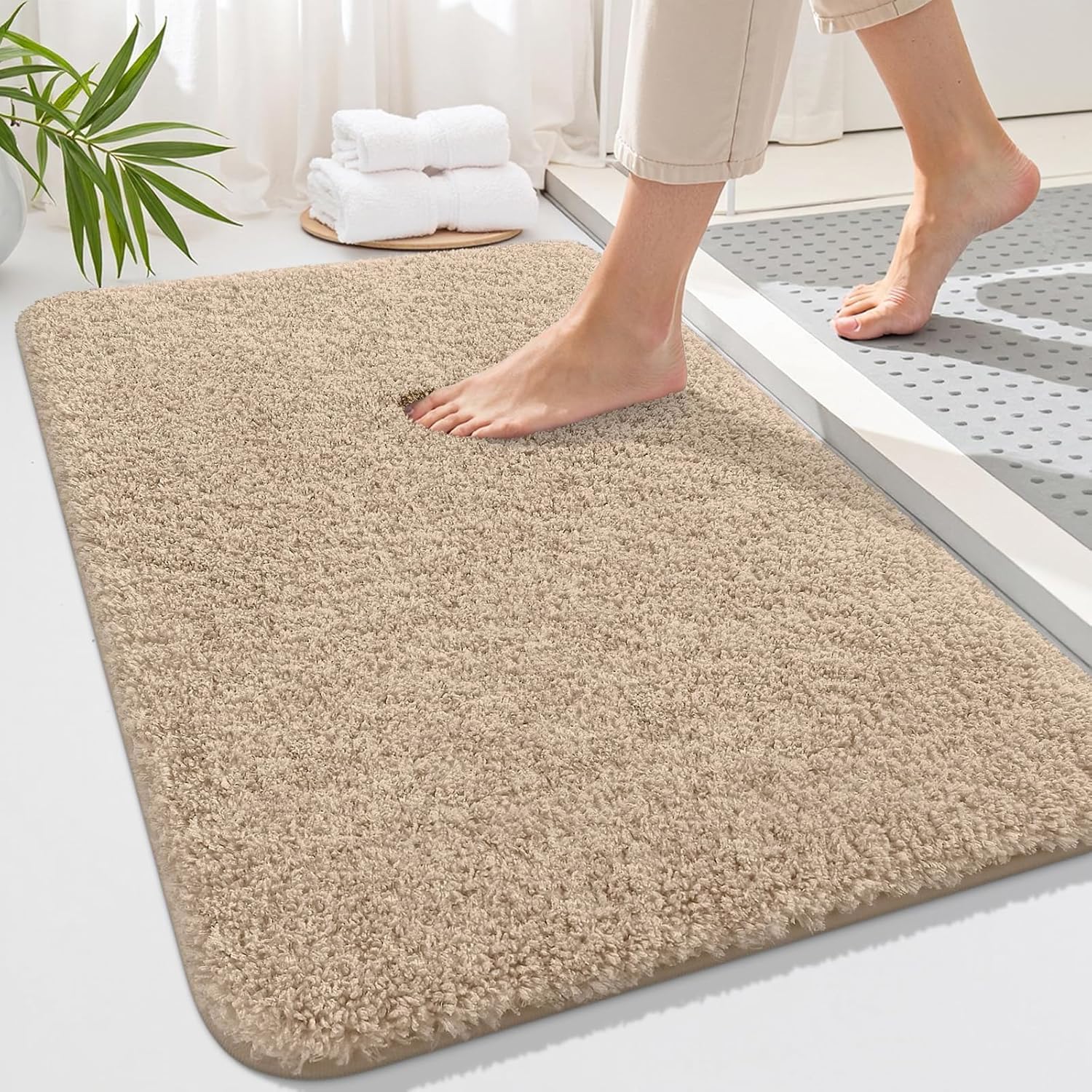 OLANLY Soft Microfiber Plush Shaggy Bath Mat, 20x30, Beige