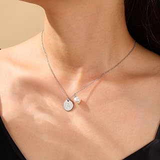 Boucles d'oreilles à tige en argent sterling avec perle pour femme - Pendentif délicat initiale A-Z - Hypoallergénique - Élégantes - Pour mariage, bal, fête, fiançailles