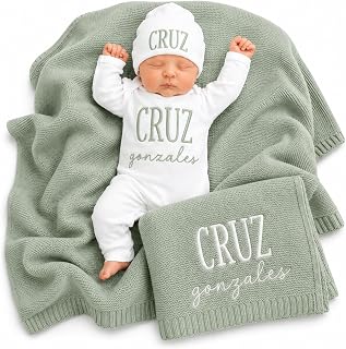 Personalized Baby Outfit Set with Cotton Knit Blanket and Matching Hat Gift