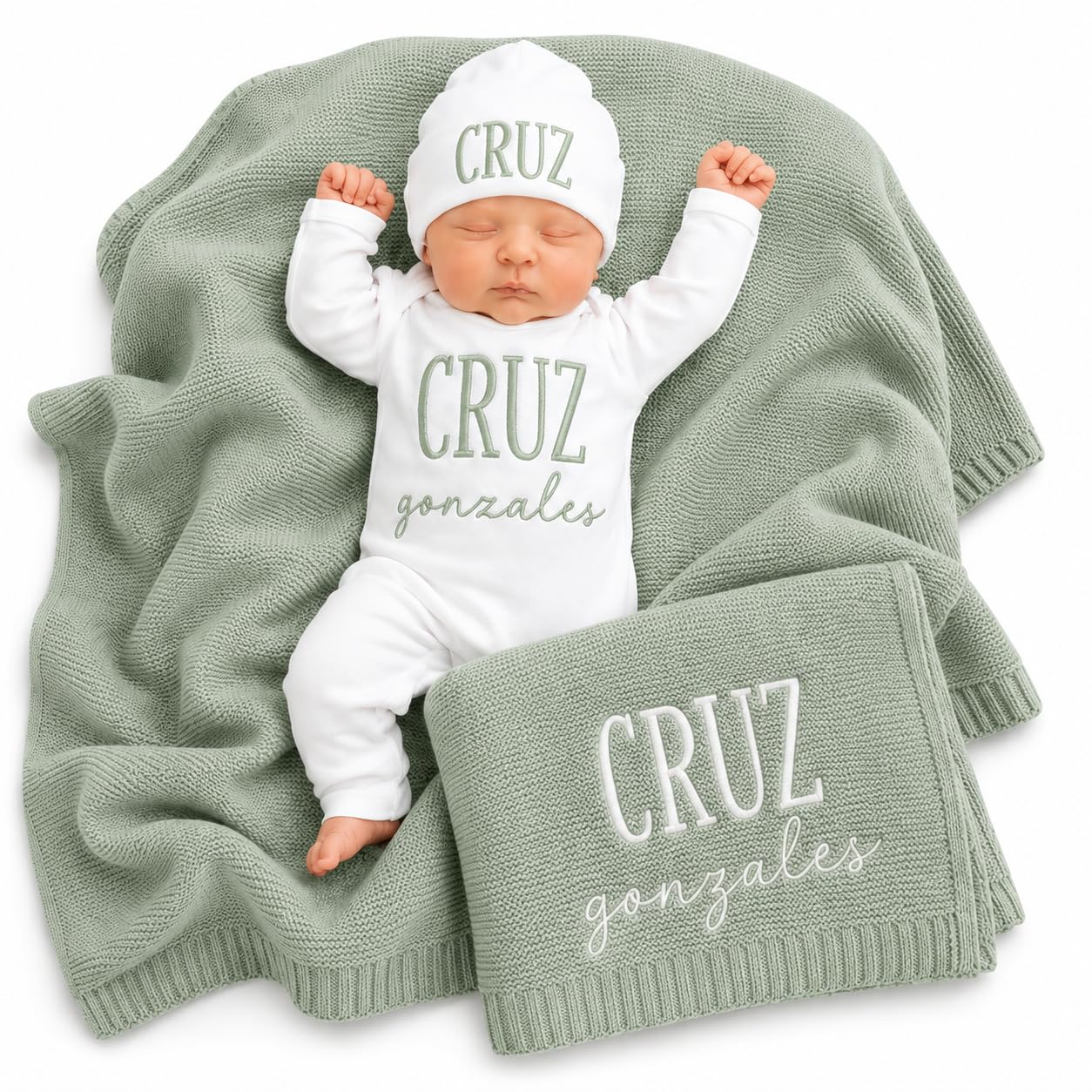 Personalized Baby Outfit Set with Cotton Knit Blanket and Matching Hat Gift