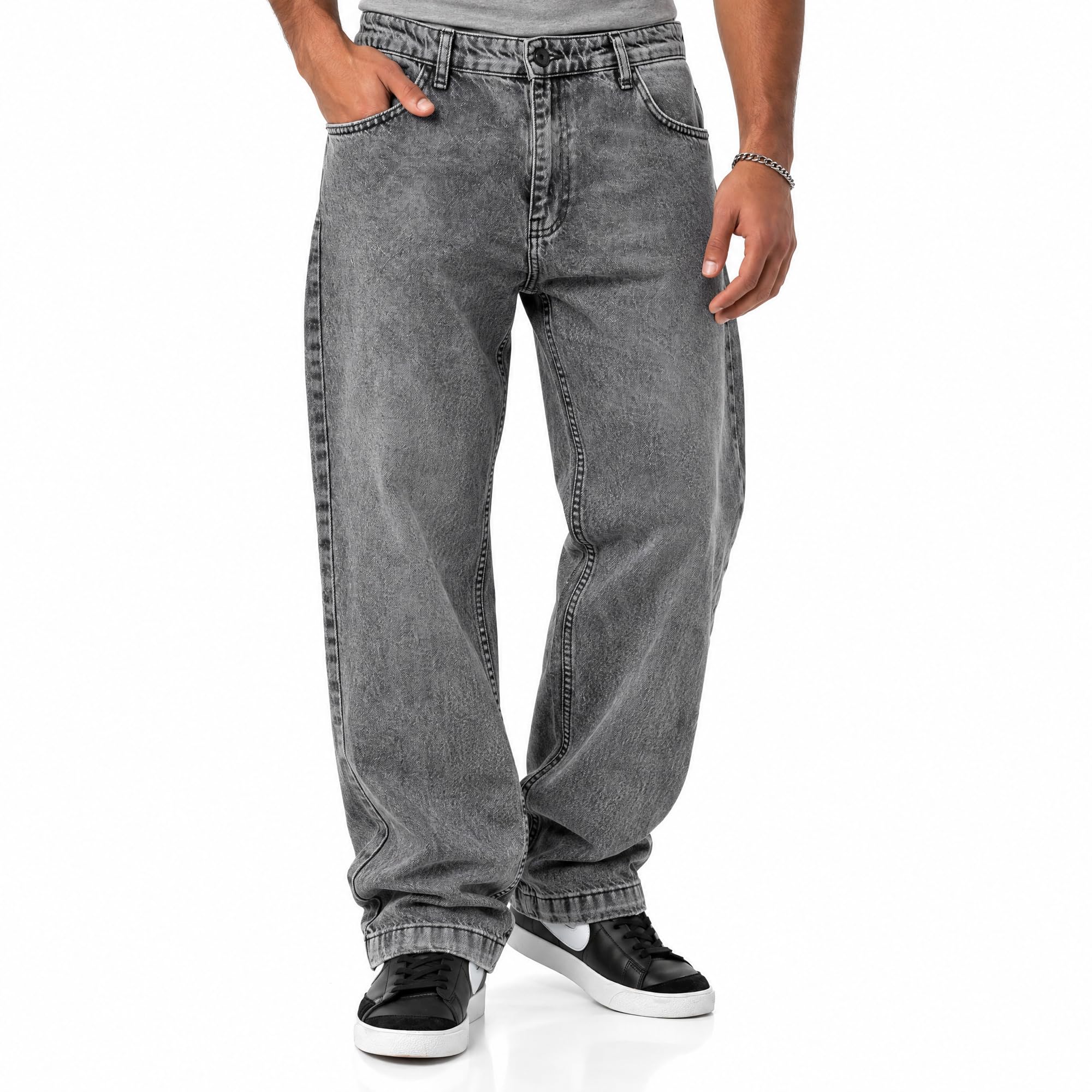 Red Bridge Men's Relaxed Fit Jeans