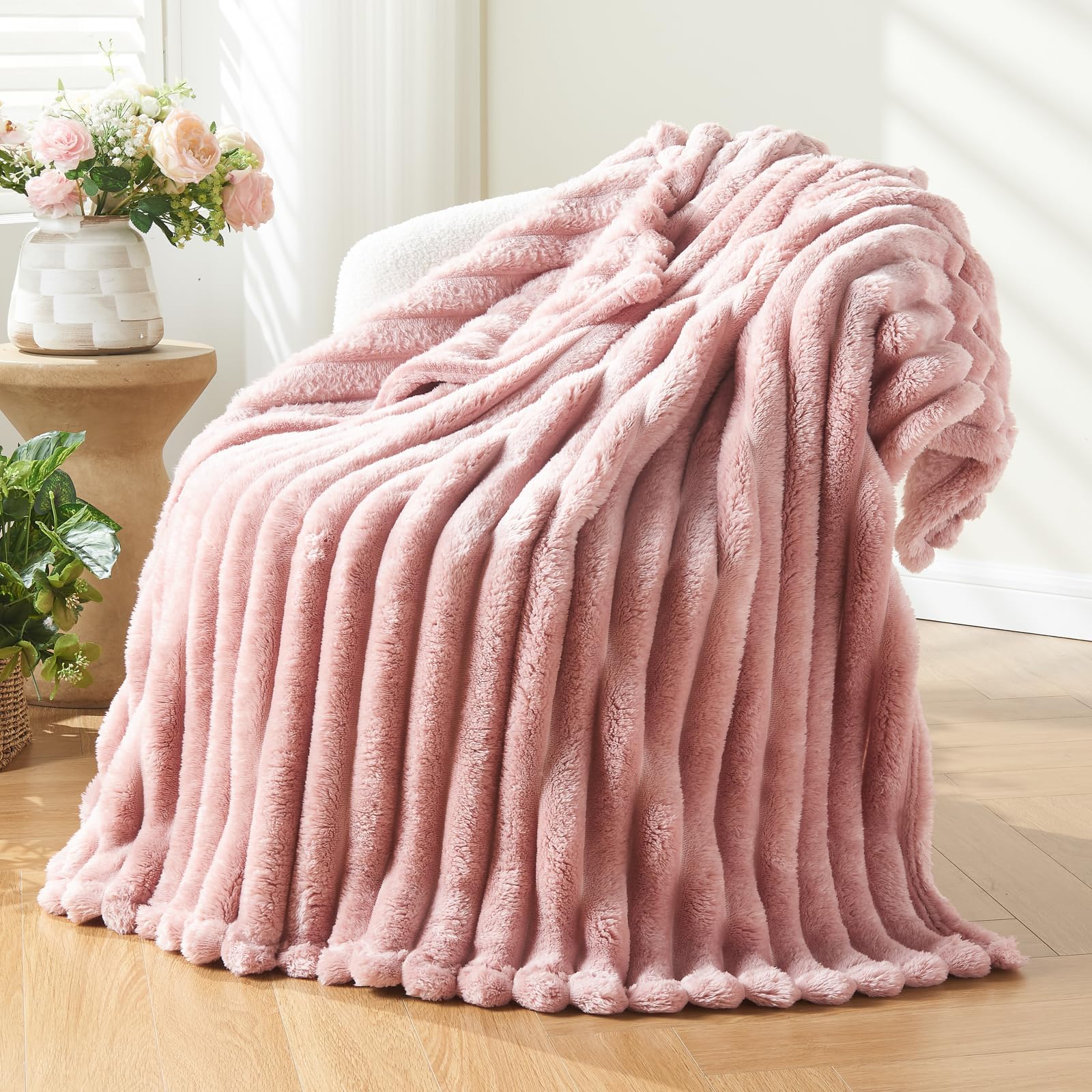 NEWCOSPLAY Fleece Ribbed Cozy Throw Blanket for Couch, Pink, 50"x60" | Premium S