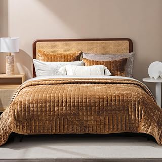 RECYCO Channel Box Stitch Velvet Quilt Set, Full Queen Size, Caramel Gold