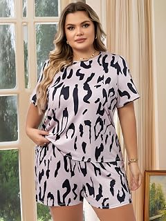 Ladies Plus Size Pyjamas Soft Silky Short Sleeve Two Piece Lightweight Sleepwear for Home Summer