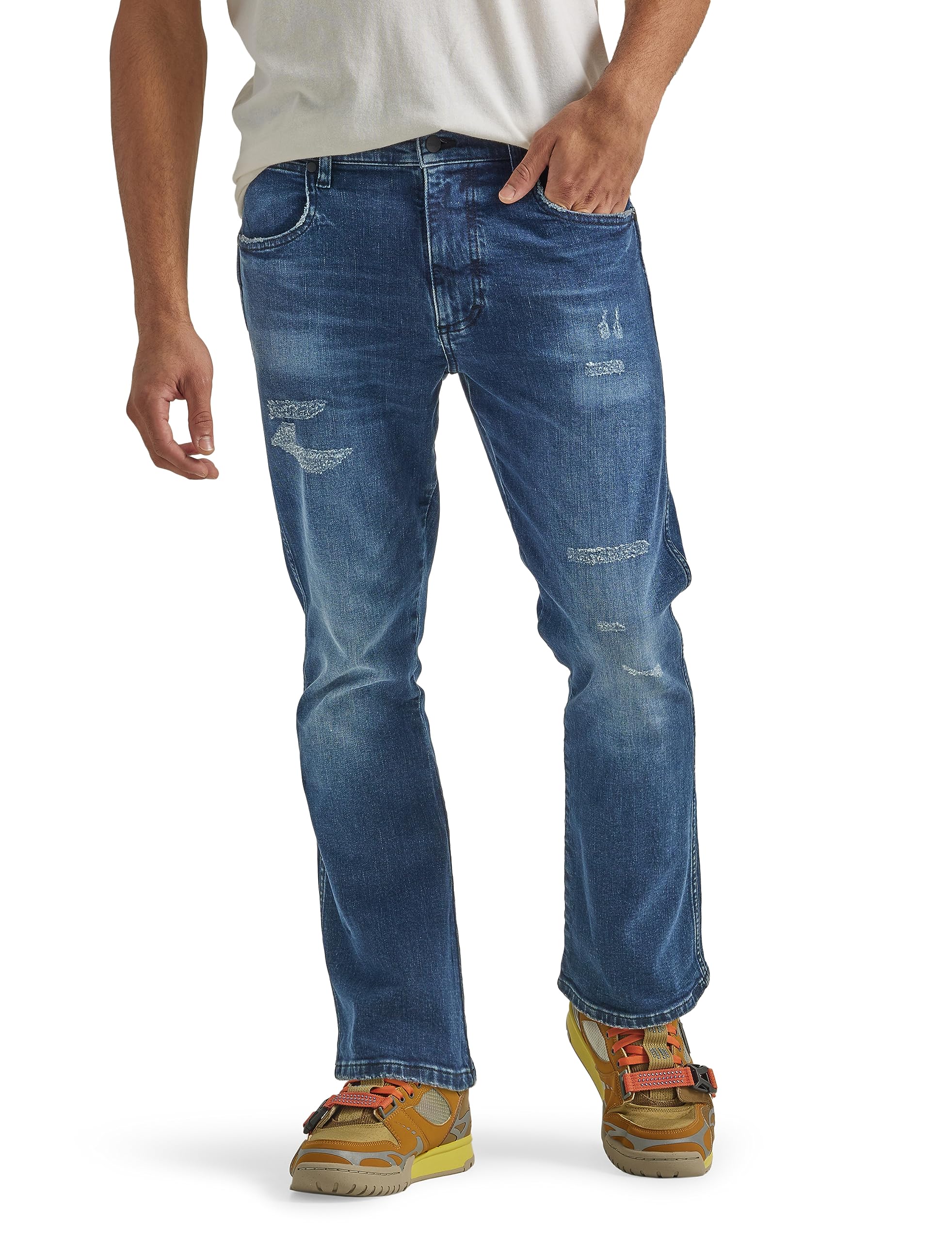 Wrangler Men's Free to Stretch Relaxed Fit Bootcut Jean