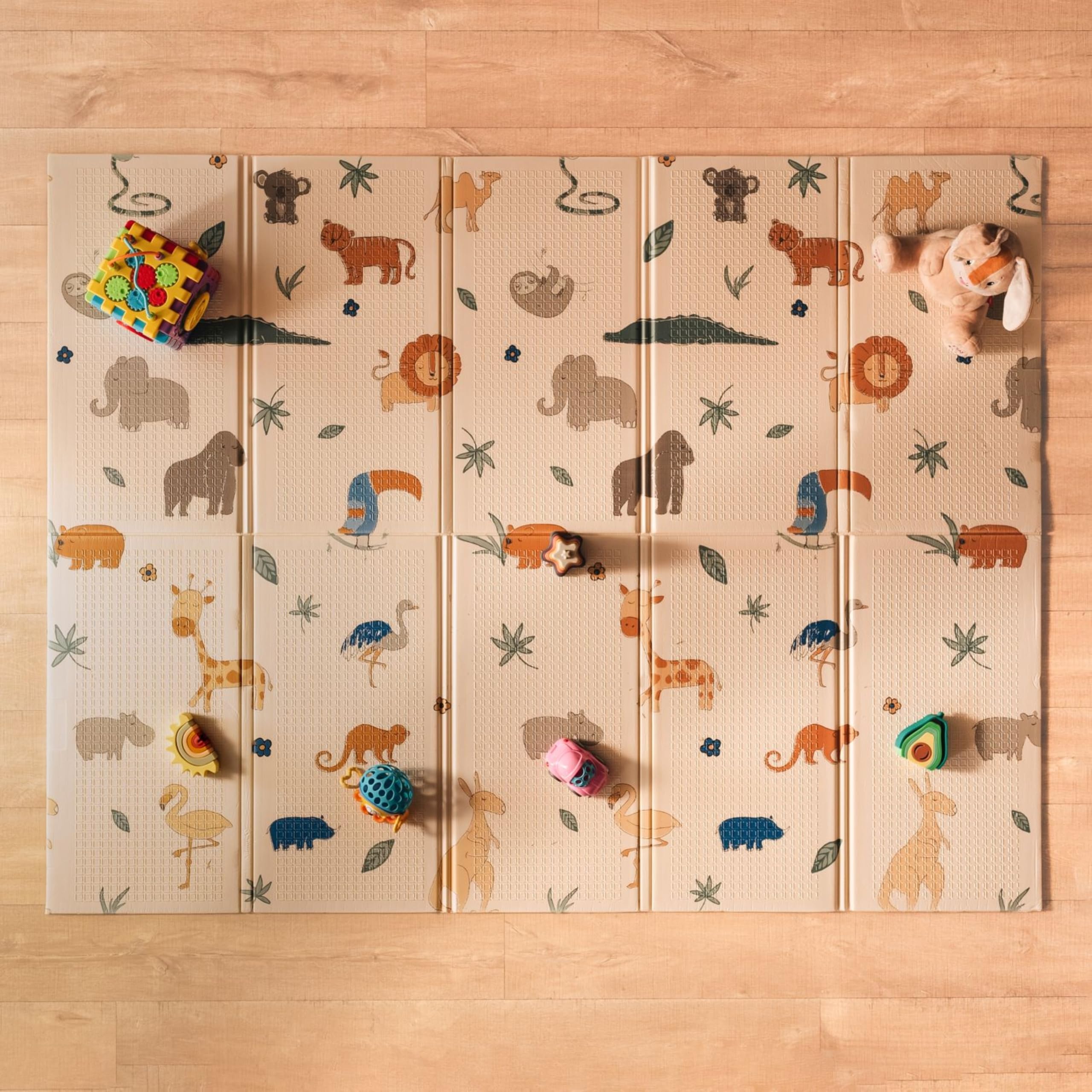 Nuby Foldable Reversible Baby Play Mat, 150 x 200 cm, XXL, 0M+, Safari | Waterpr