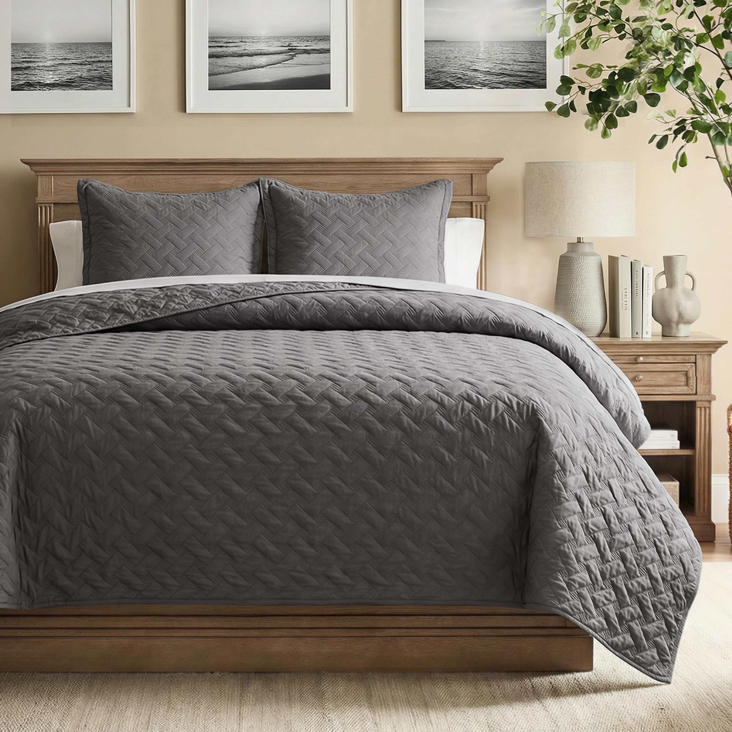 Bedsure Quilts King Size - Grey Bedspreads King Size with Basket Weave Pattern, 