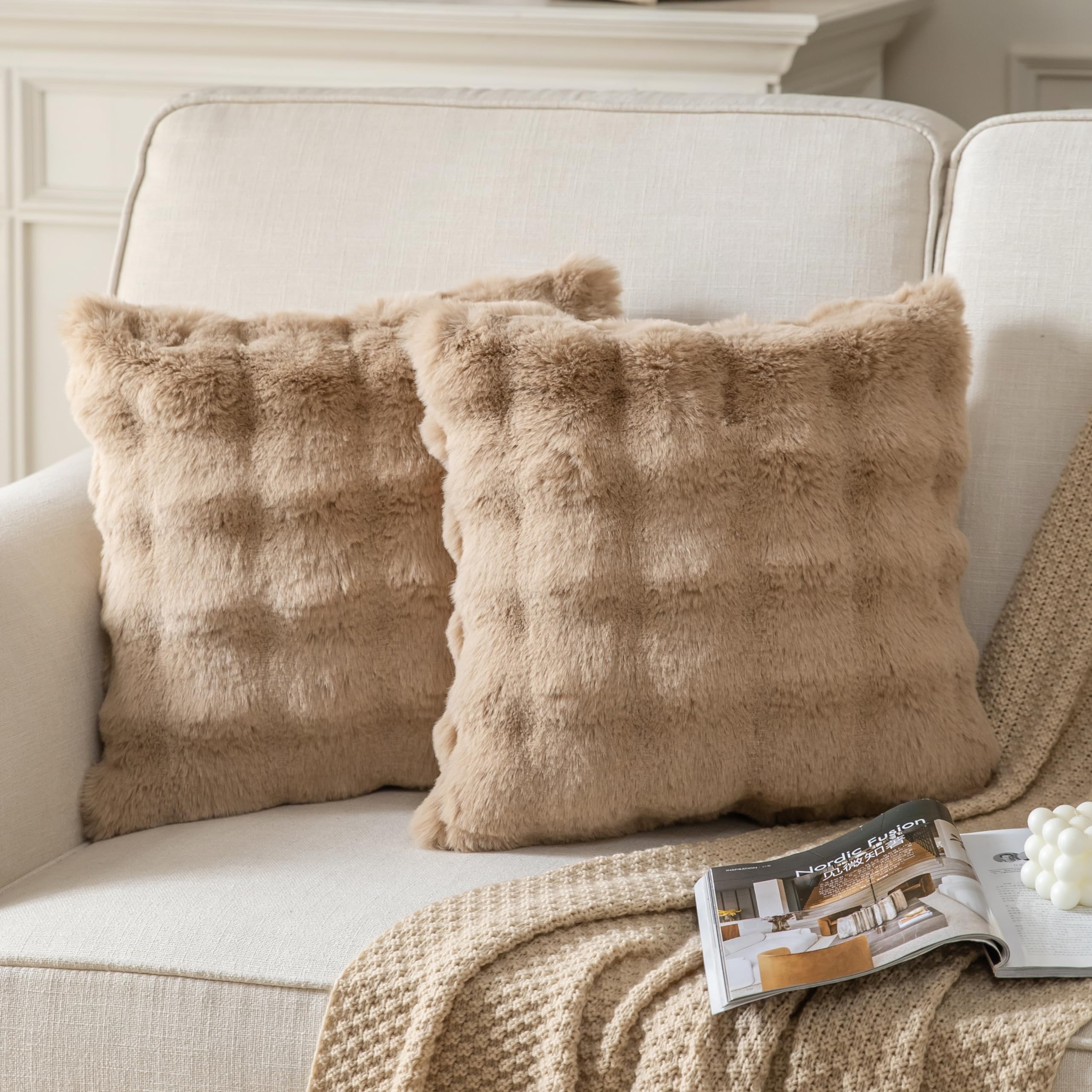 Set of 2 Plush Cushion Covers, Decorative Soft Short Wool Velvet Decorative Cush
