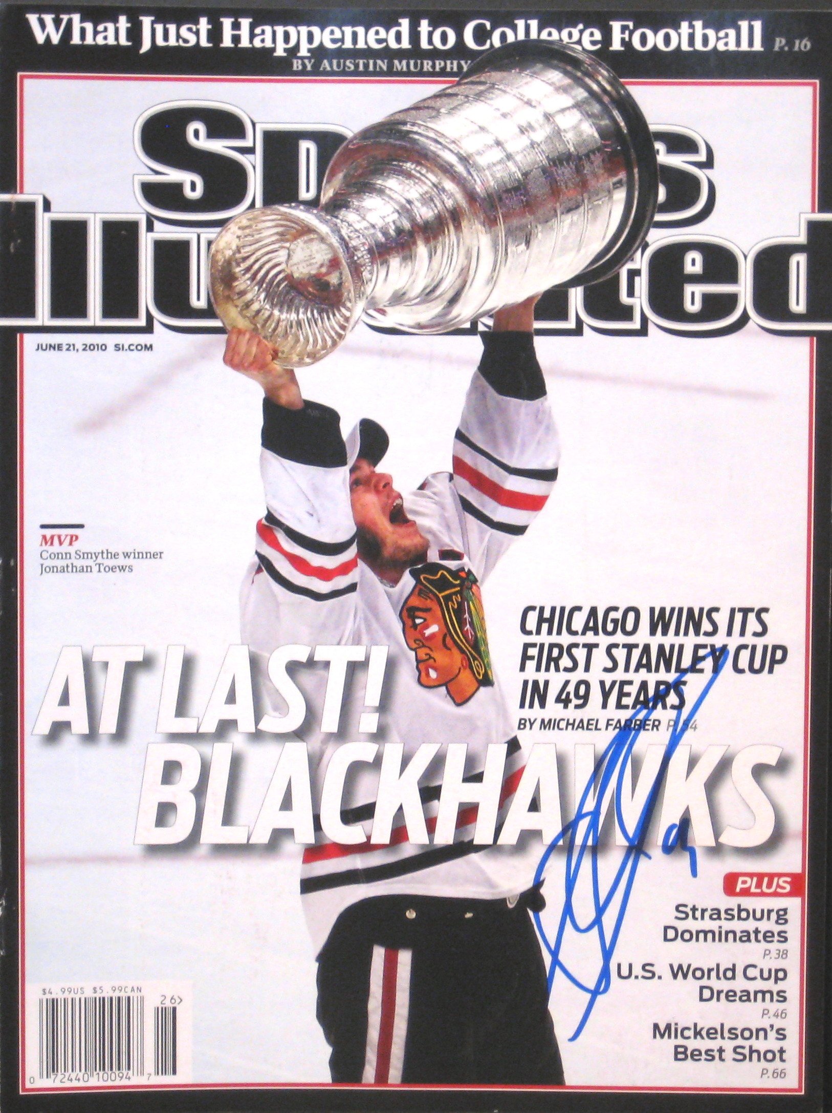 Toews, Jonathan 6/21/10 autographed magazine