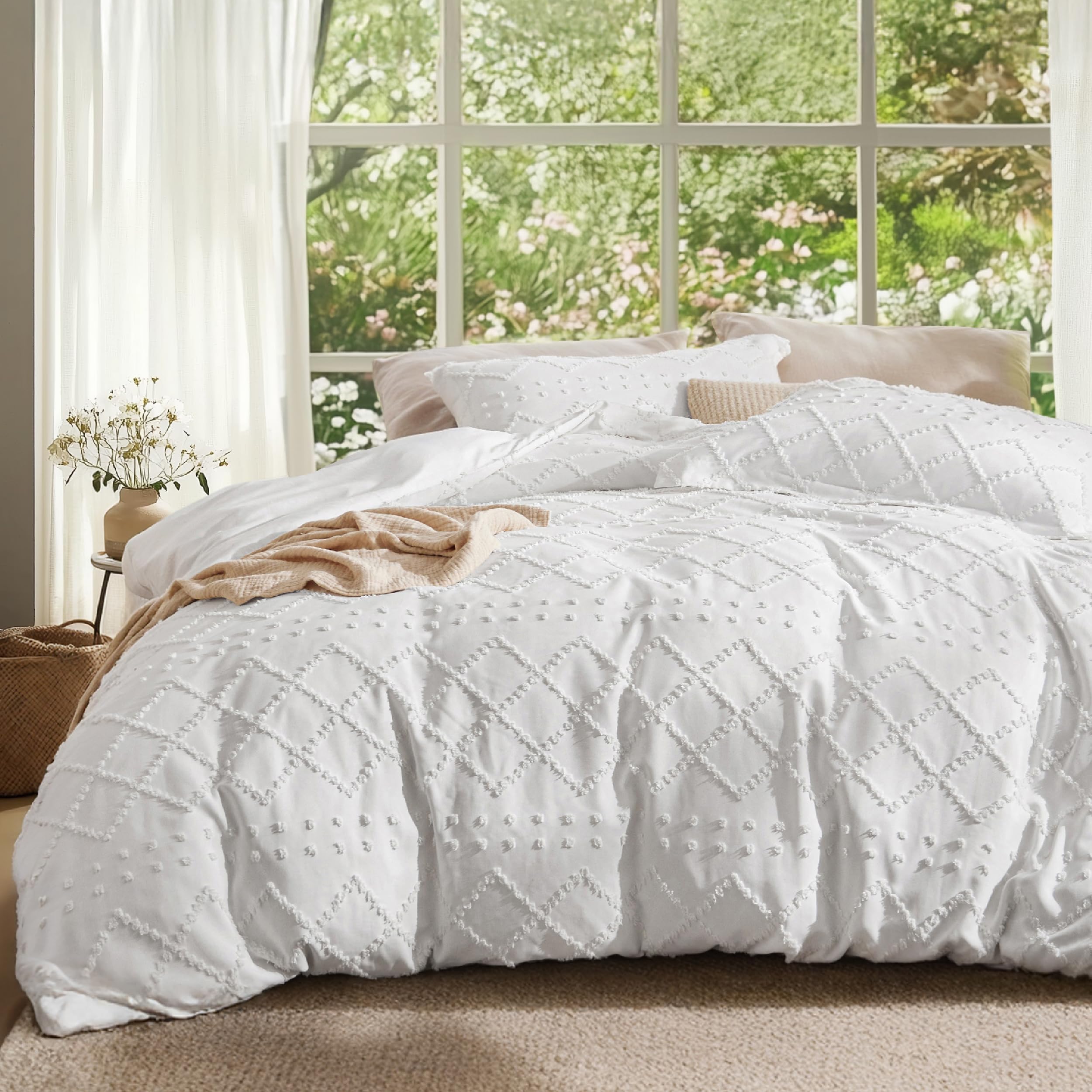 Bedsure White Boho Duvet Cover Queen, Soft Vintage Embroidery | 3-Piece, Boho Be